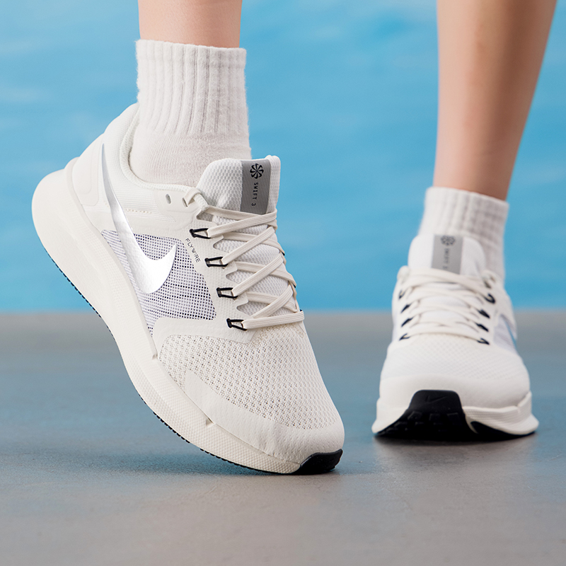 Nike damesschoenen, origineel  - Lightweight Road Running Shoes recensie en prijs